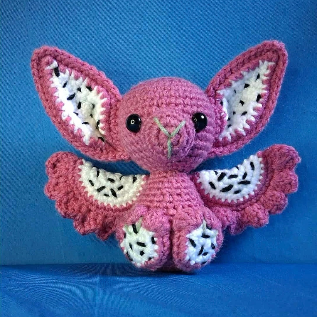 Yarn Bat - Pink Fruit Bat